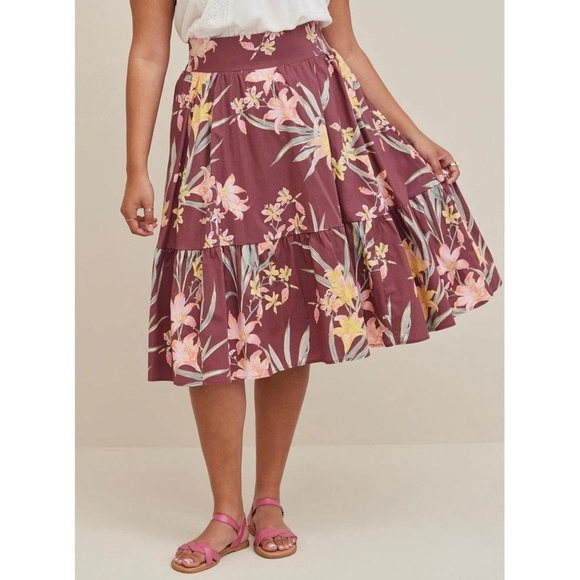 TORRID Midi Poplin Tiered Skirt Size 2X Floral Pockets Pull On - Picture 1 of 11